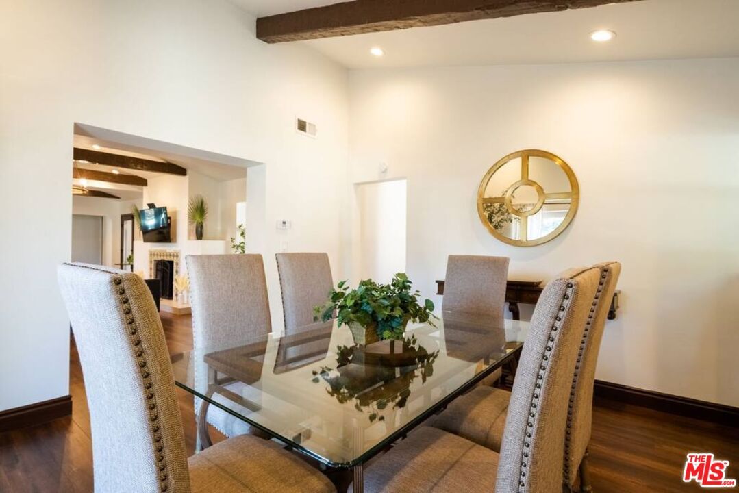 Dining room, Interior, Recessed Lighting, Wooden Beams, Wood Texture Flooring
