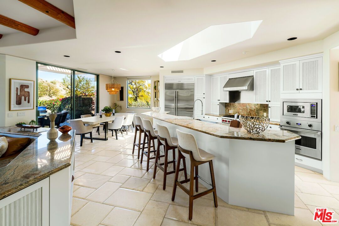 Dining room, Interior, Kitchen, Pendant Lights, Recessed Lighting, Stainless Steel Appliances, Wooden Beams