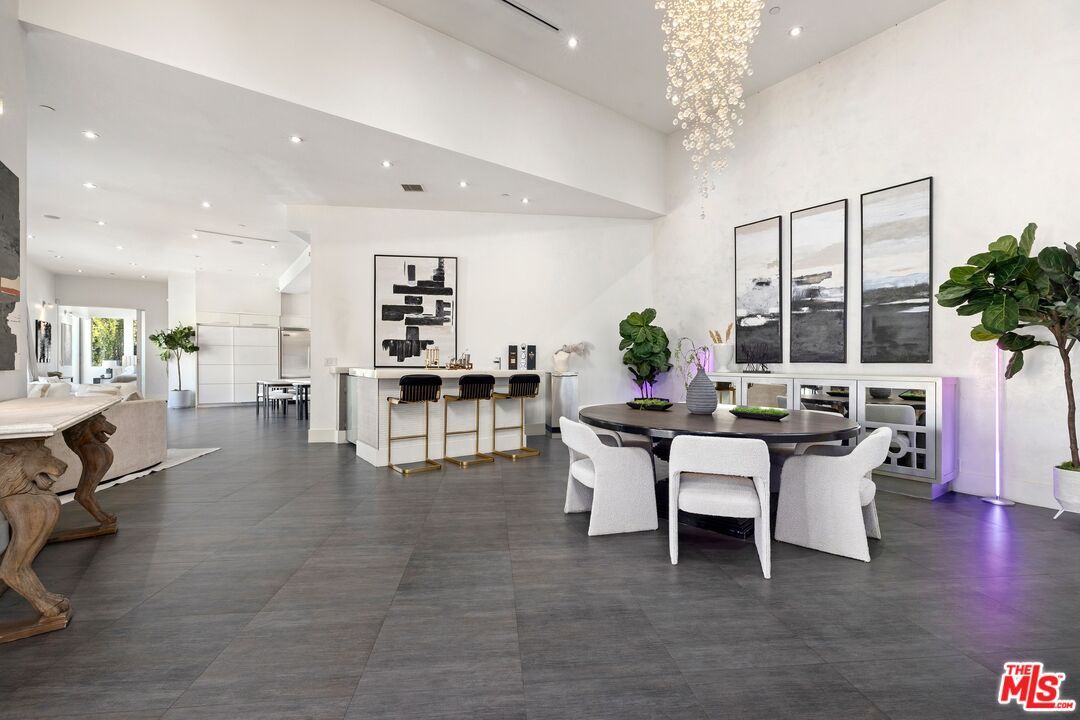 Dining room, Interior, Kitchen, Pendant Lights, Recessed Lighting