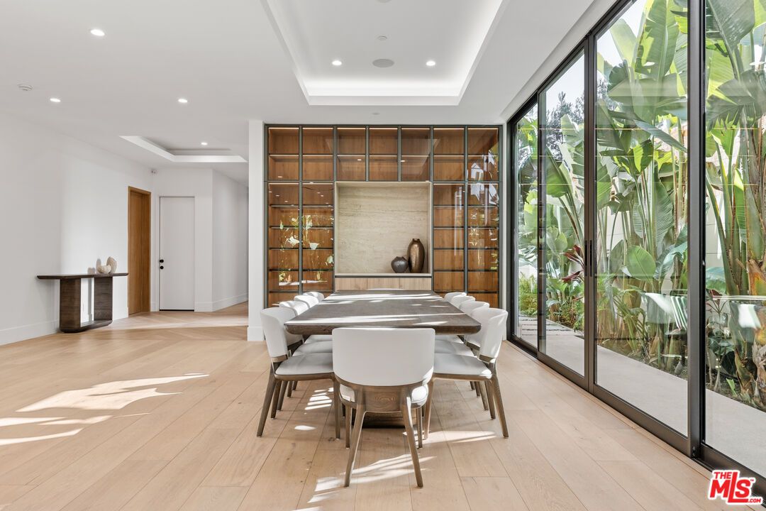 Dining room, Interior, Recessed Lighting, Wood Texture Flooring