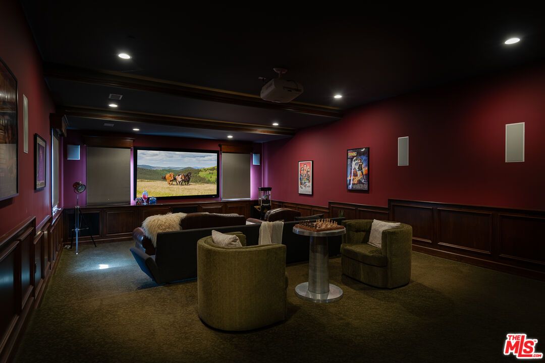 Interior, Projection Screen, Recessed Lighting, Theatre Room