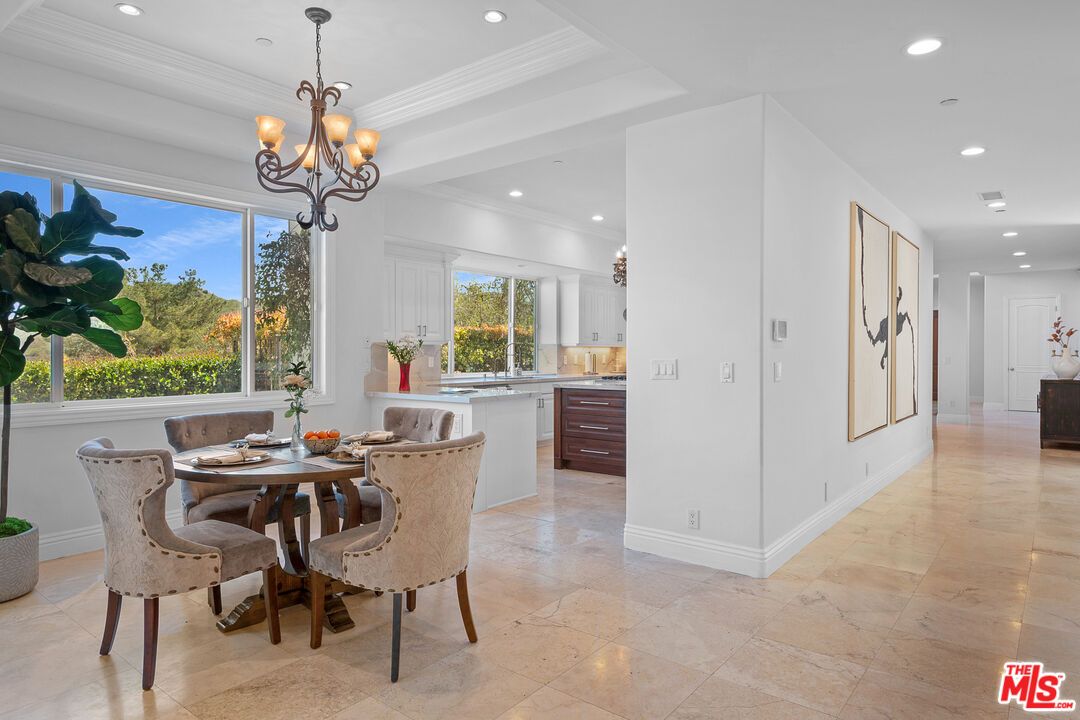 Chandelier, Dining room, Interior, Kitchen, Recessed Lighting