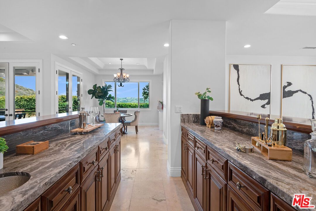Chandelier, Dining room, Interior, Recessed Lighting, Water