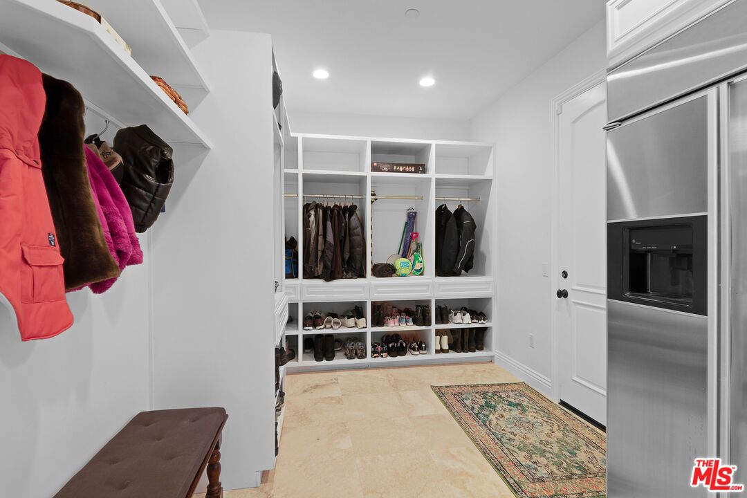 Interior, Recessed Lighting, Walk-in Closets