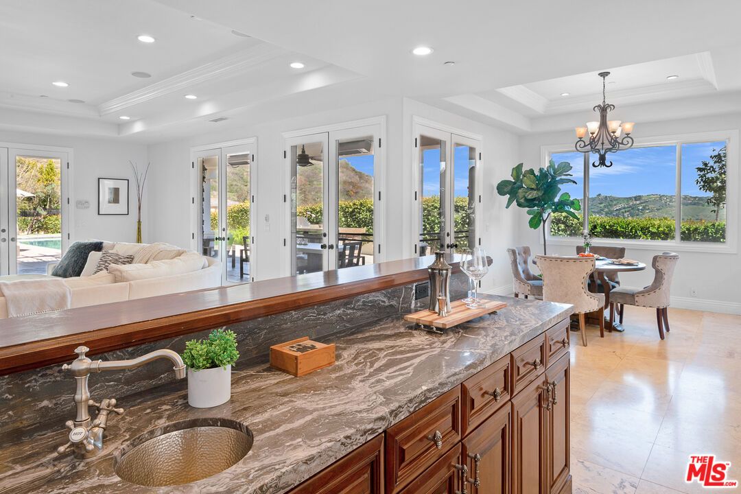 Chandelier, Dining room, Interior, Recessed Lighting