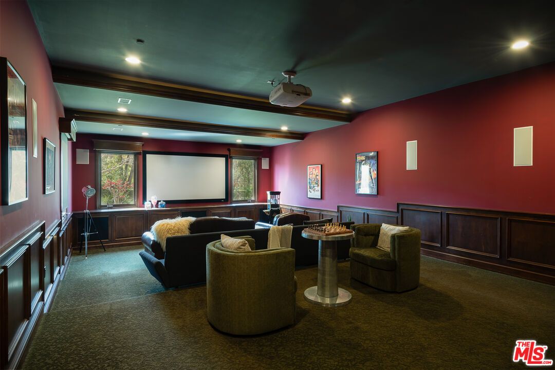 Interior, Projection Screen, Recessed Lighting, Theatre Room