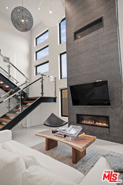 Fireplace, Interior, Living room, Pendant Lights, Recessed Lighting