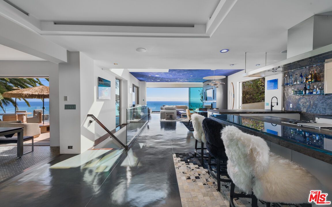 Interior, Kitchen, Recessed Lighting, Water