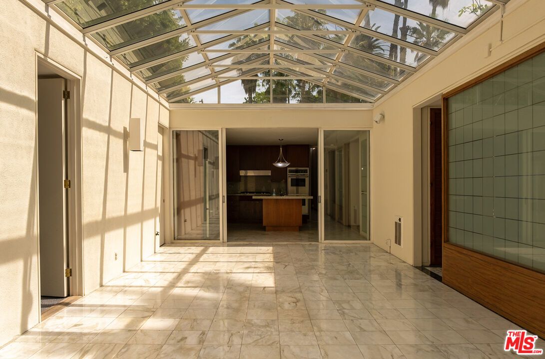 Glass Ceilings, Interior, Kitchen, Marble, Pendant Lights, Sun Room
