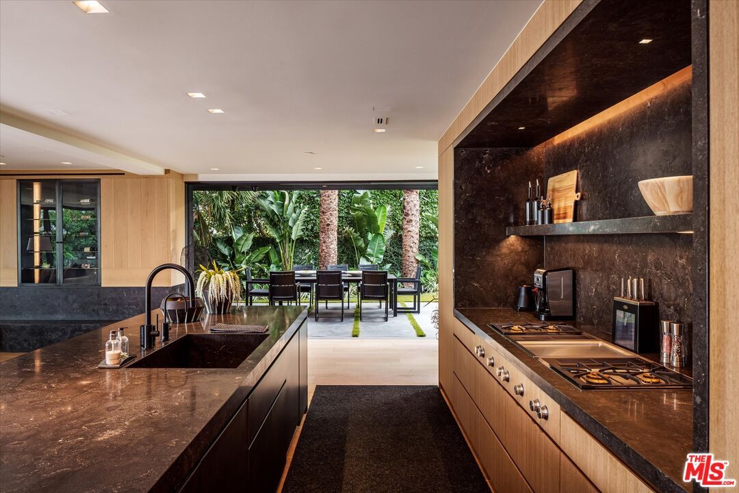 Dining room, Interior, Kitchen, Recessed Lighting