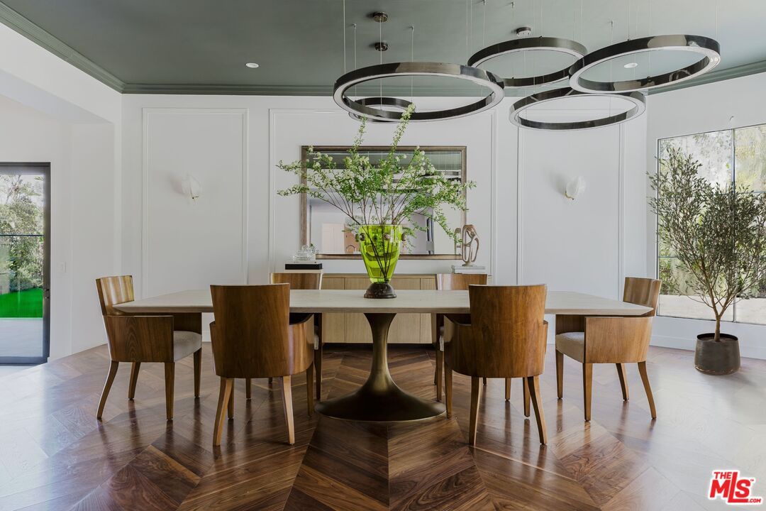 Dining room, Interior, Pendant Lights, Recessed Lighting, Wood Texture Flooring