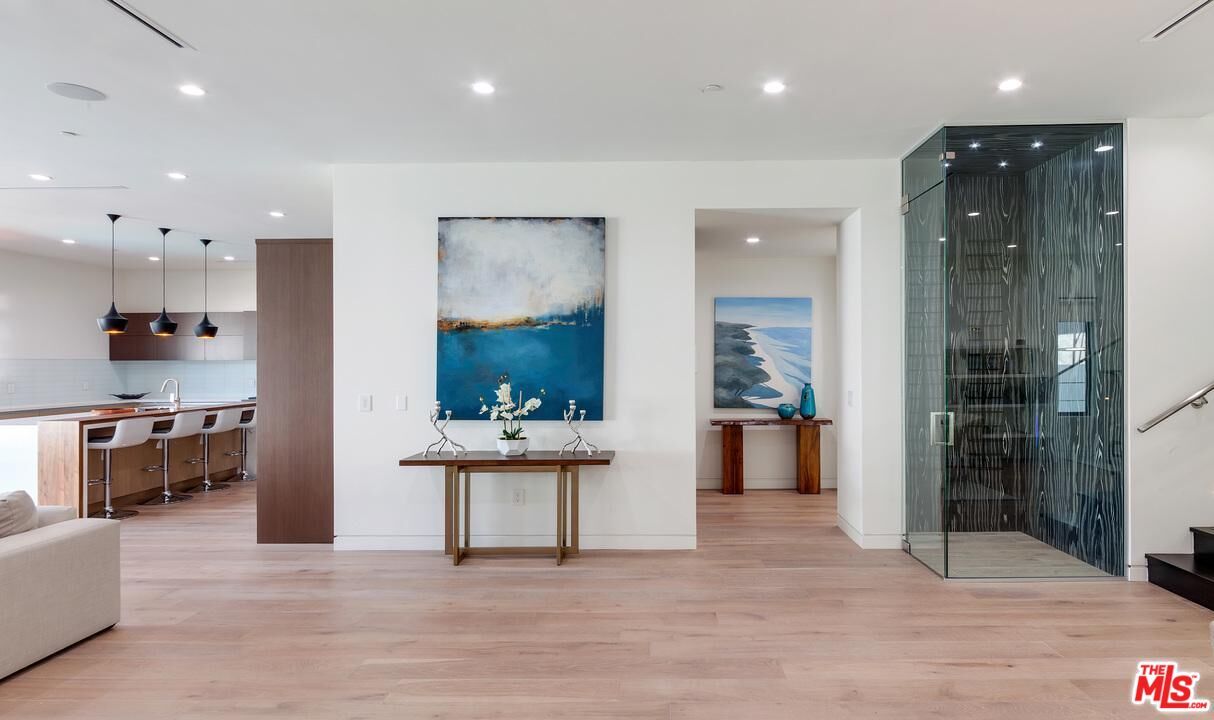 Interior, Kitchen, Pendant Lights, Recessed Lighting, Wood Texture Flooring