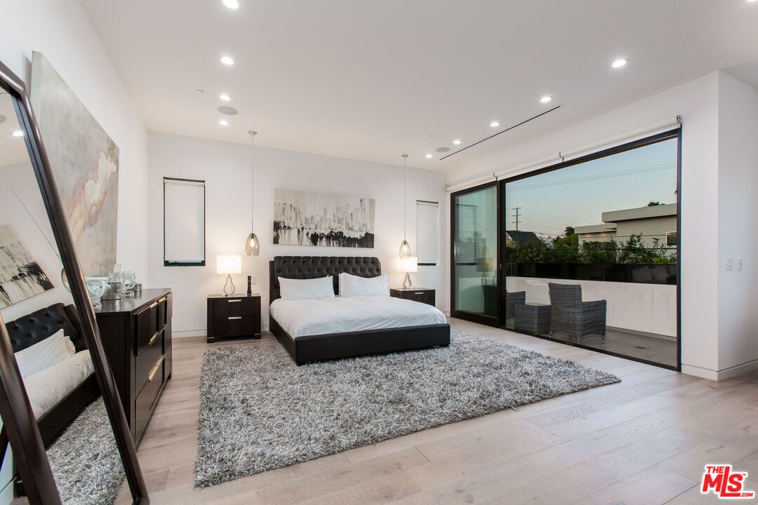 Bedroom, Interior, Pendant Lights, Recessed Lighting, Wood Texture Flooring