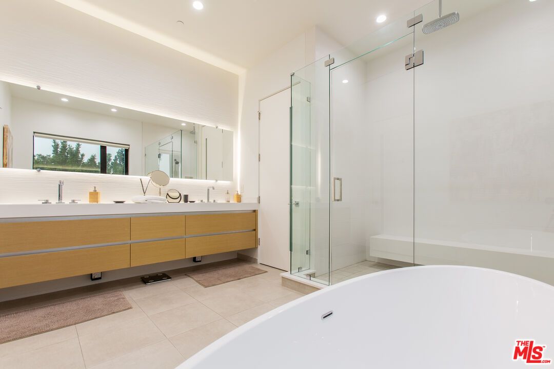 Bathroom, Dual Sink Vanities, Free Standing Baths, Glass Shower, Interior, Recessed Lighting