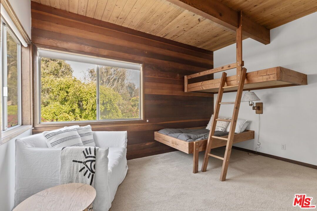 Bedroom, Interior, Wooden Beams, Wooden Ceilings, Wood Texture Flooring, Wooden Walls