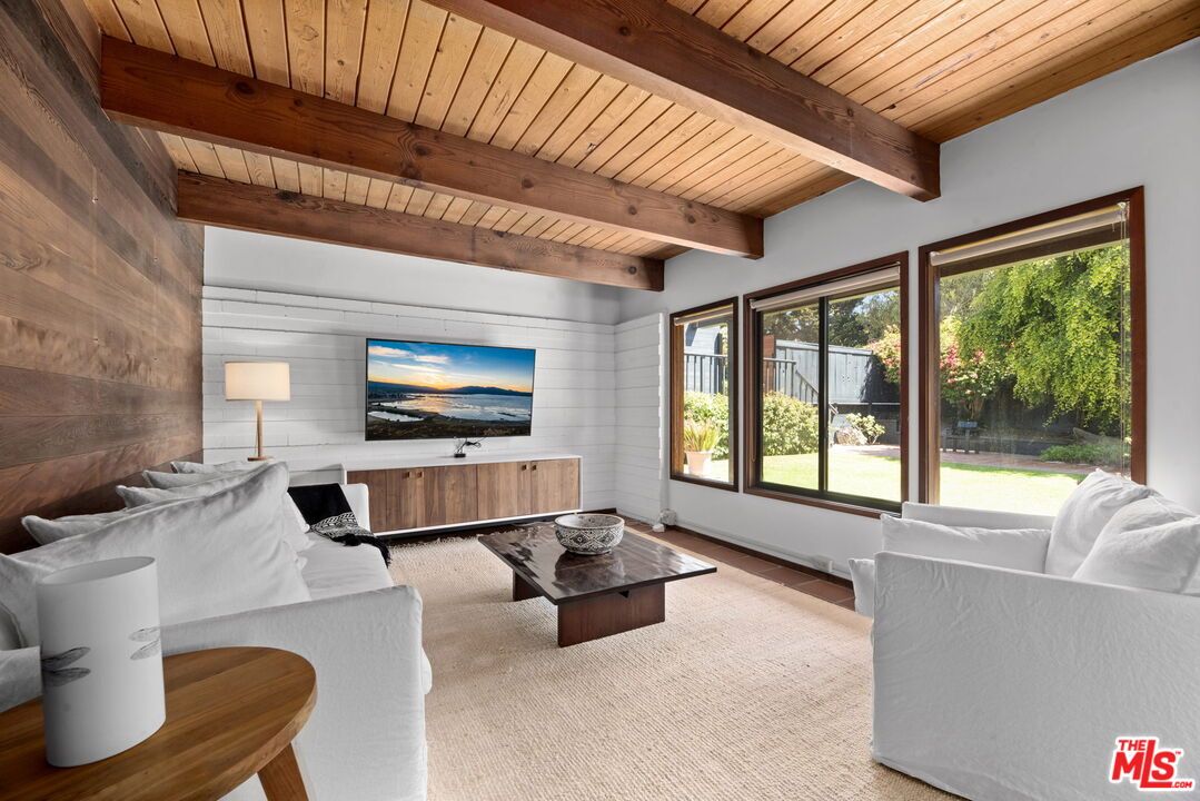 Interior, Living room, Wooden Beams, Wooden Ceilings