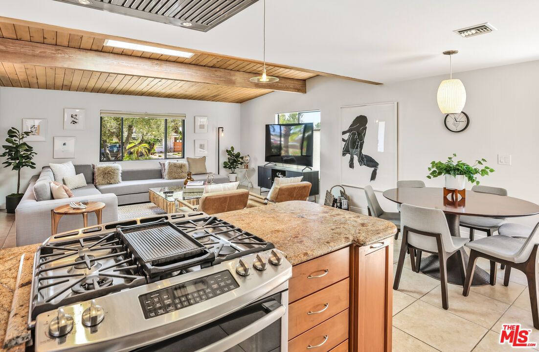 Dining room, Interior, Kitchen, Living room, Pendant Lights, Wooden Beams, Wooden Ceilings