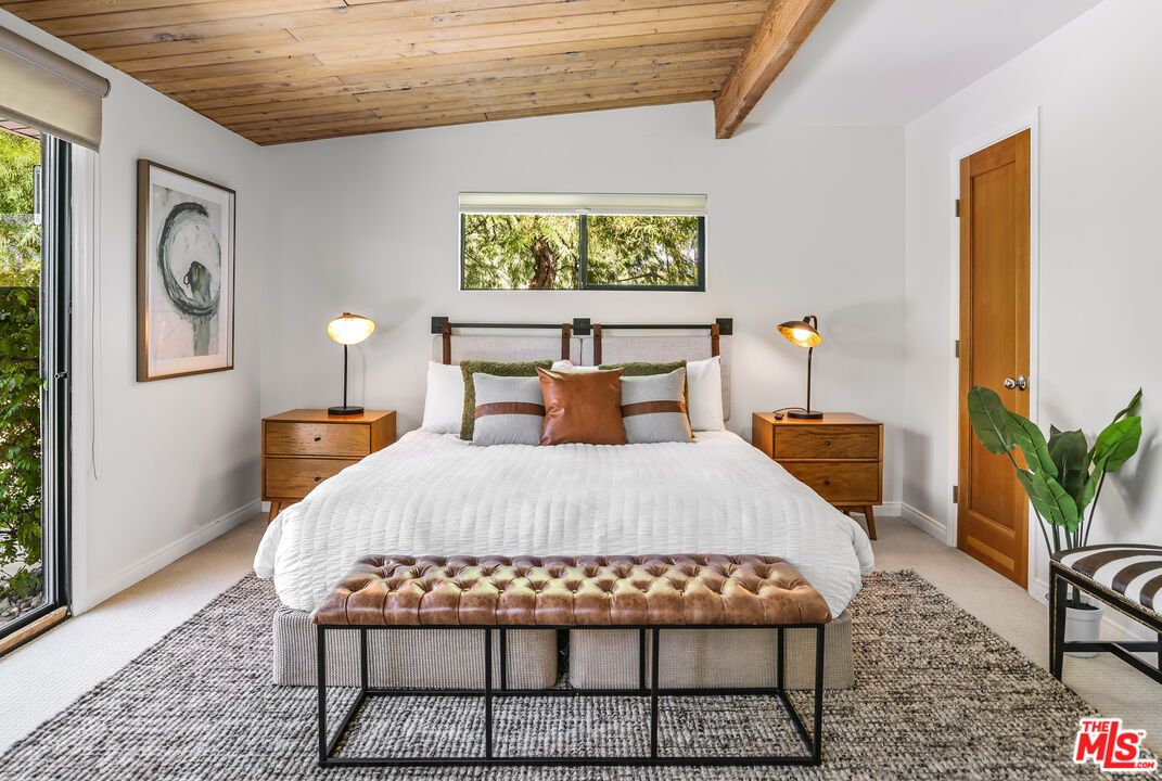 Bedroom, Interior, Wooden Beams, Wooden Ceilings
