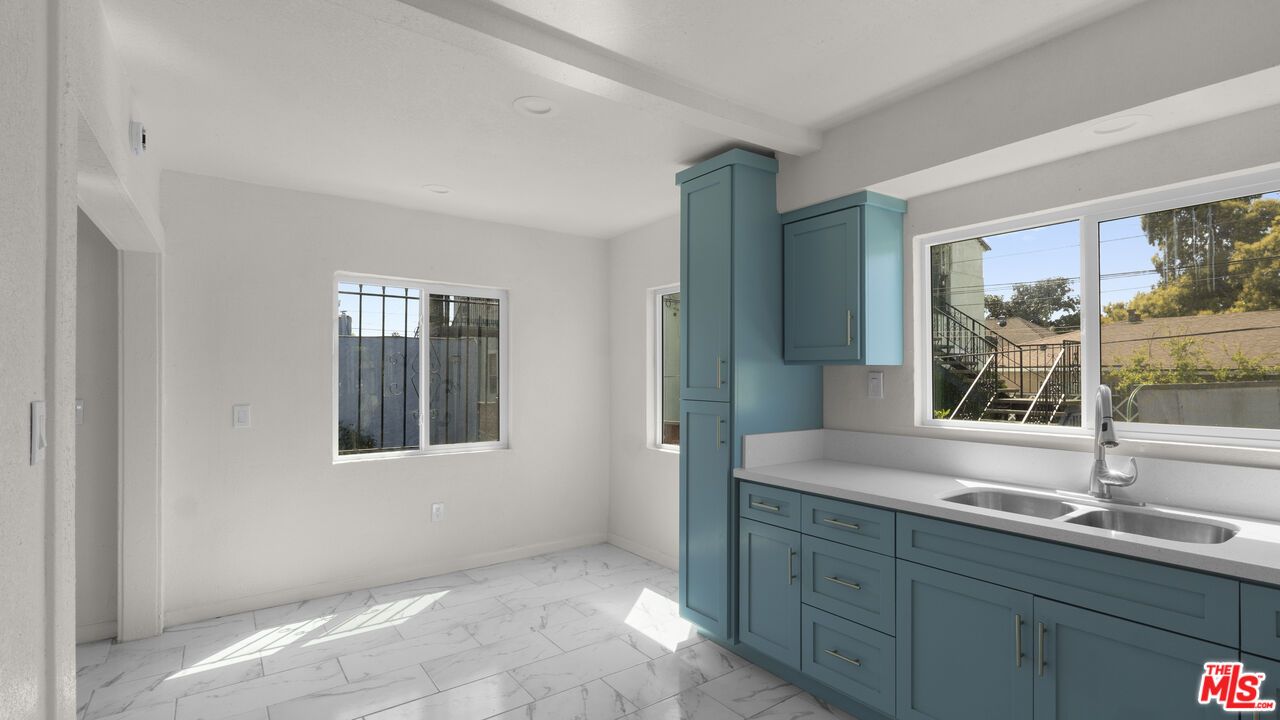 Interior, Kitchen, Marble, Recessed Lighting
