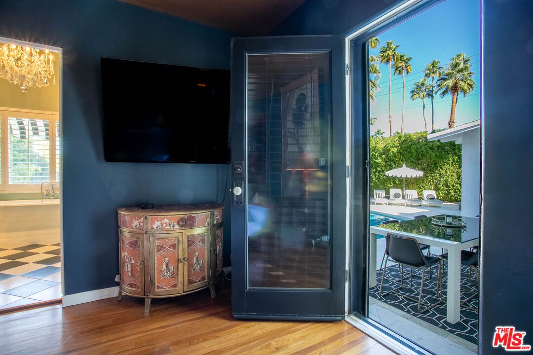 Chandelier, Interior, Wood Texture Flooring