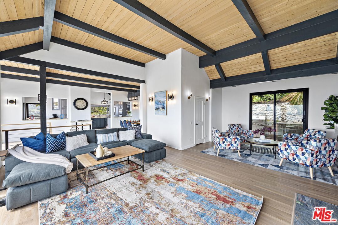 Dining room, Interior, Living room, Wooden Beams, Wooden Ceilings, Wood Texture Flooring