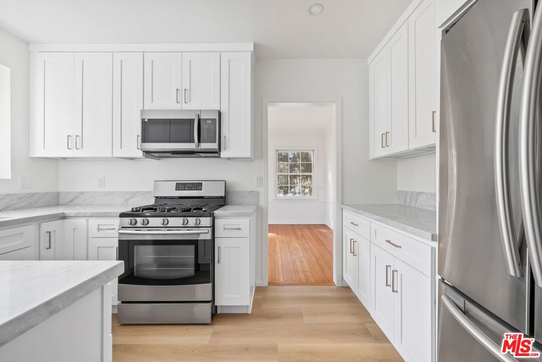 Interior, Kitchen, Stainless Steel Appliances, Wood Texture Flooring