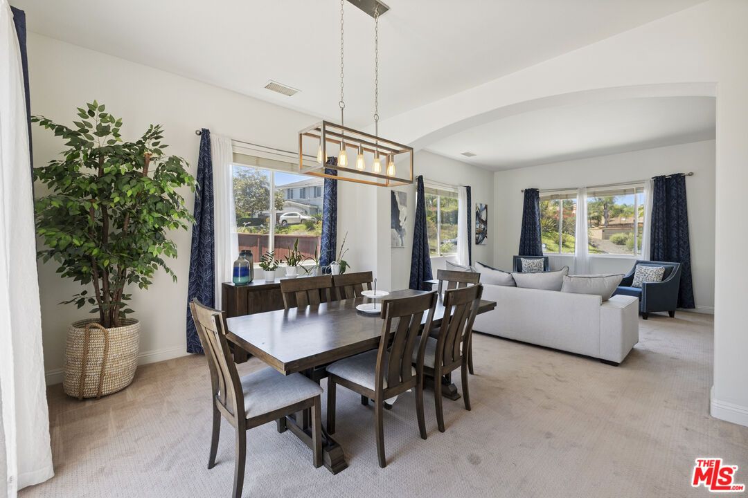 Dining room, Interior, Living room, Pendant Lights