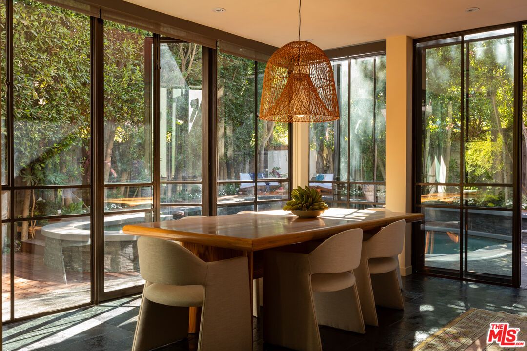 Dining room, Interior, Pendant Lights, Recessed Lighting