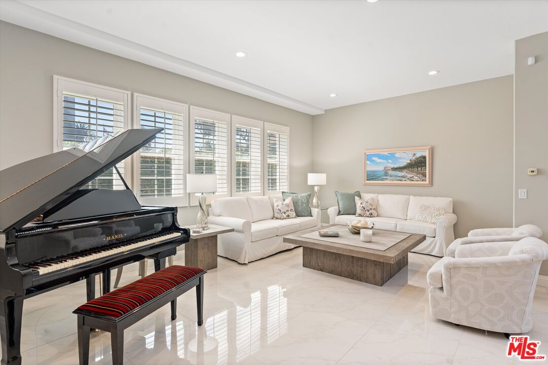 Interior, Living room, Piano, Recessed Lighting