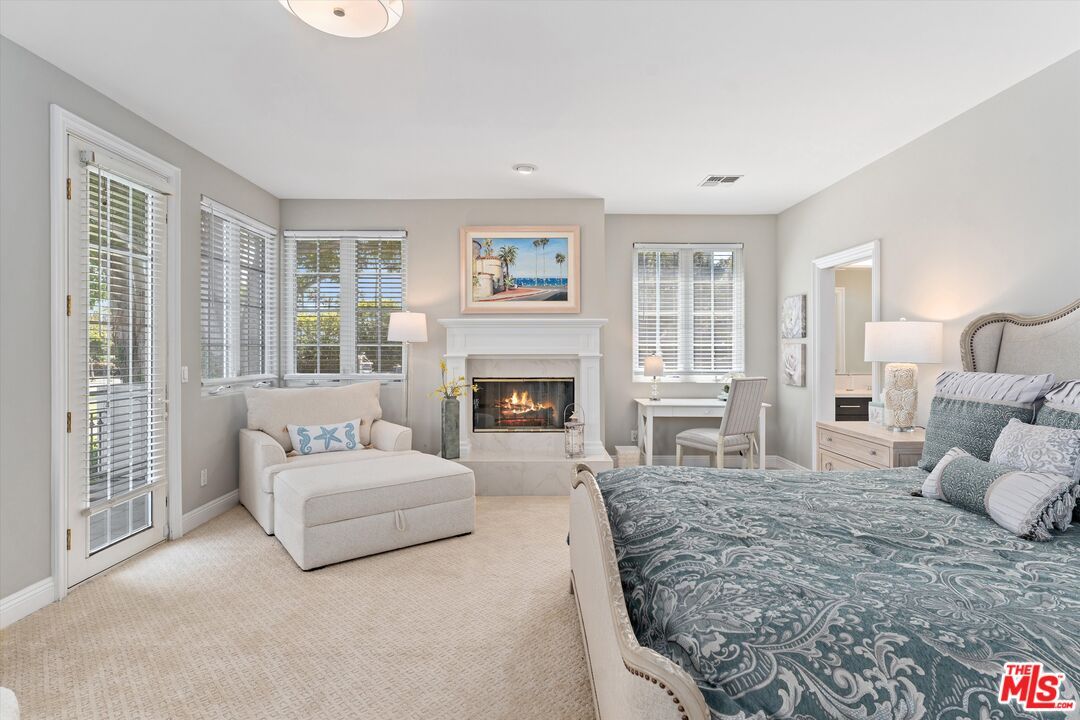 Bedroom, Fireplace, Interior, Recessed Lighting