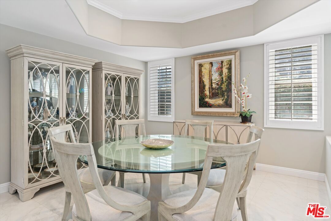 Dining room, Interior, Marble