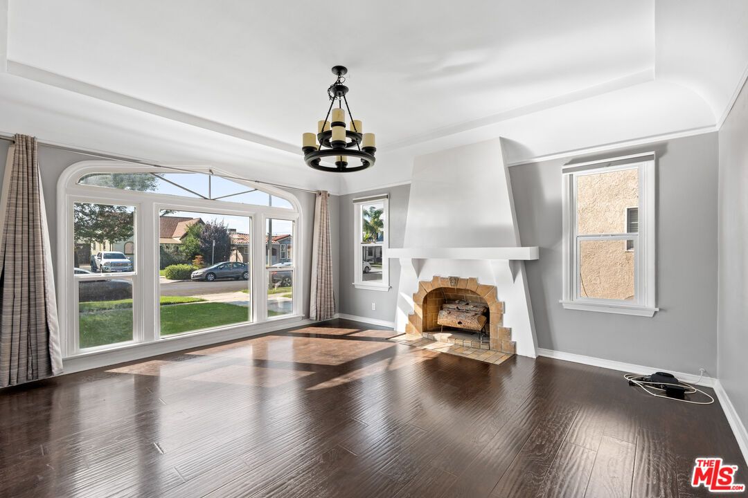 Fireplace, Interior, Pendant Lights, Wood Texture Flooring
