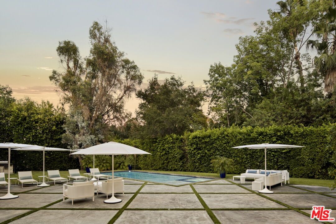 Backyard, Exterior, Pool