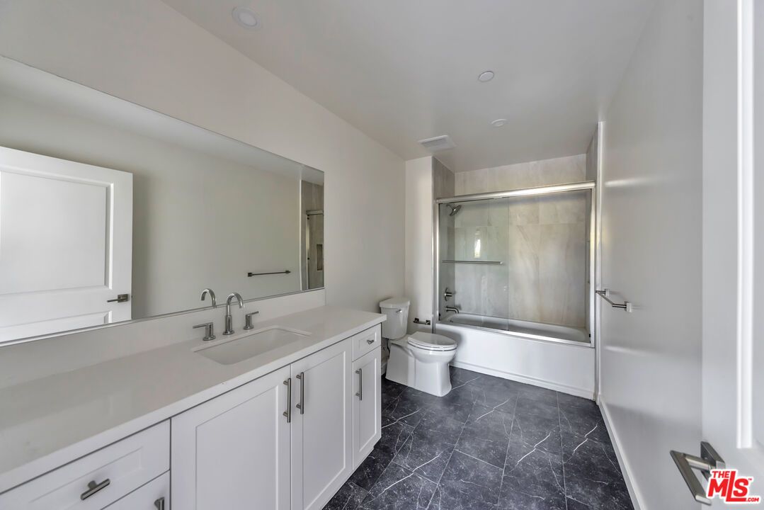 Bathroom, Dual Sink Vanities, Glass Shower, Interior