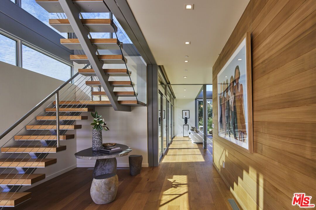 Interior, Recessed Lighting, Wood Texture Flooring, Wooden Walls