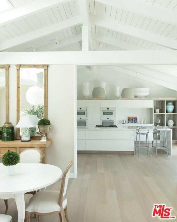 Dining room, Interior, Kitchen, Stainless Steel Appliances, Wood Texture Flooring