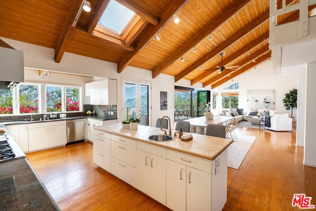 Interior, Kitchen, Living room, Stainless Steel Appliances, Wooden Beams, Wooden Ceilings, Wood Texture Flooring