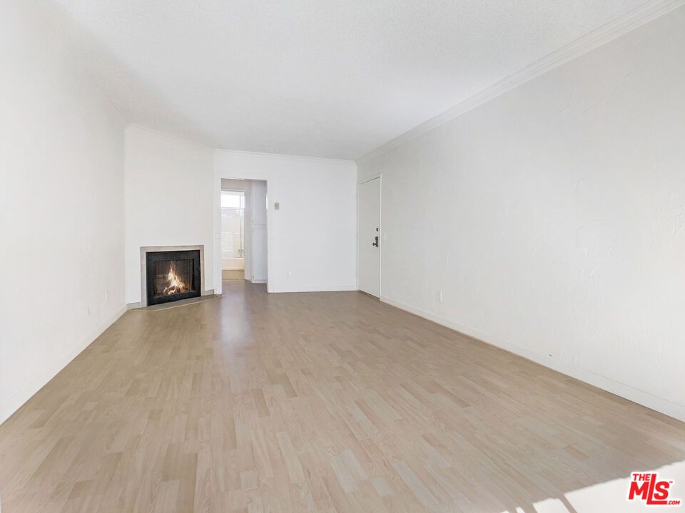 Empty room, Fireplace, Interior, Wood Texture Flooring