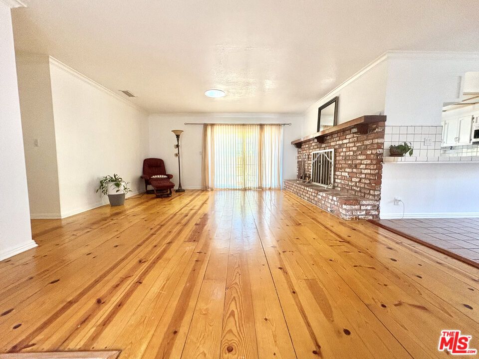Empty room, Fireplace, Interior, Wood Texture Flooring