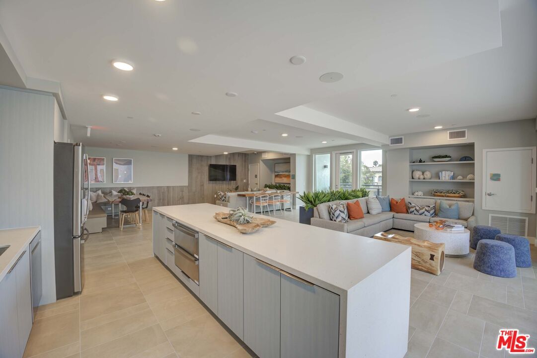 Dining room, Interior, Kitchen, Living room, Recessed Lighting, Stainless Steel Appliances