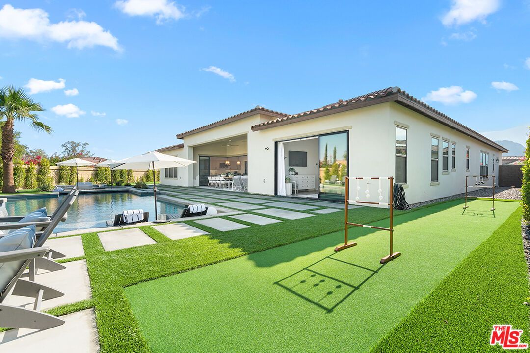 Backyard, Exterior, Pool