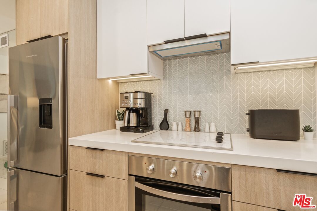 Interior, Kitchen, Stainless Steel Appliances