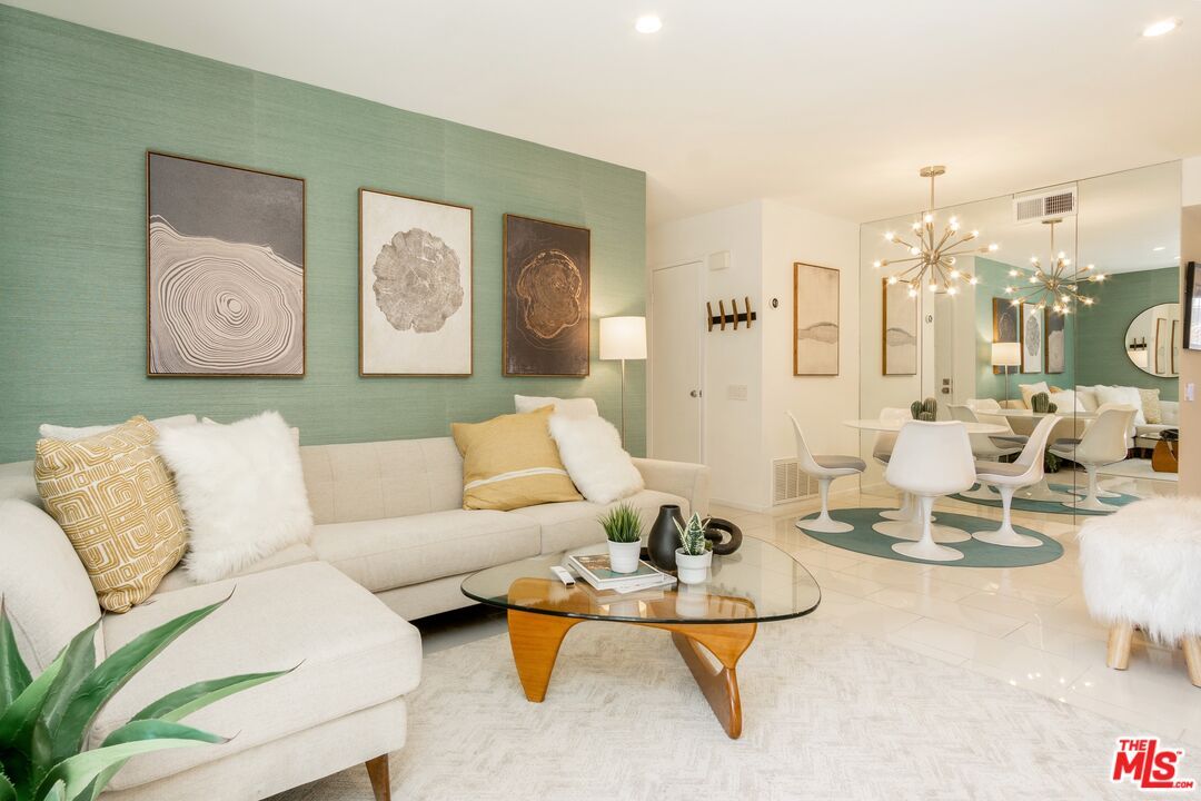 Dining room, Interior, Living room, Pendant Lights, Recessed Lighting