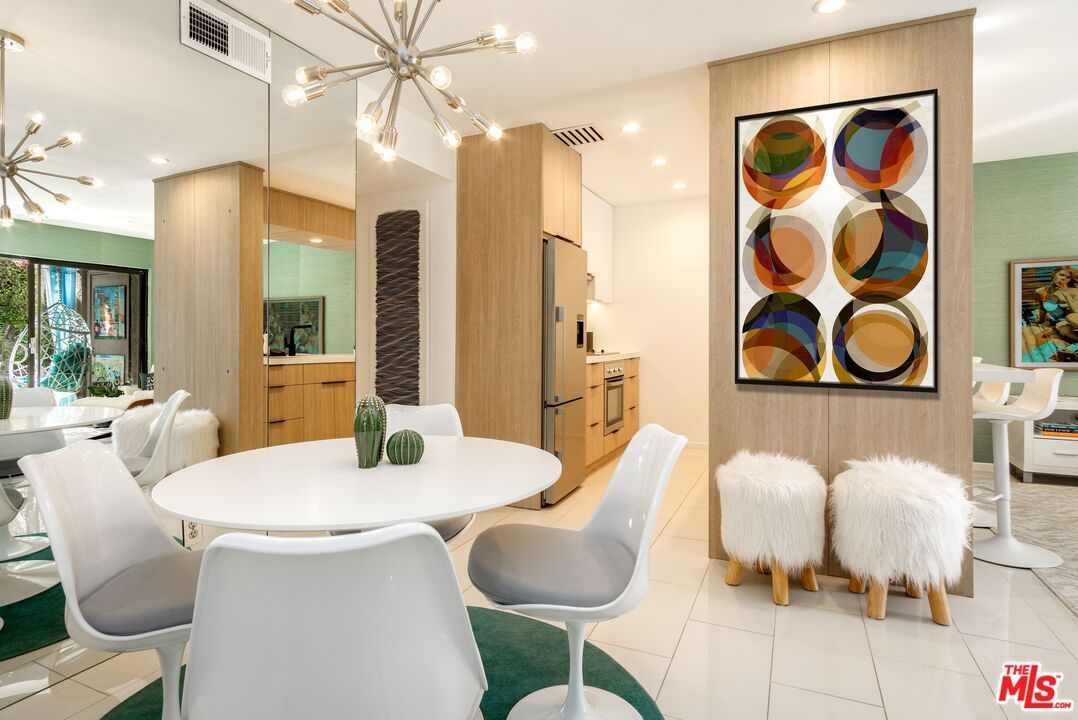 Dining room, Interior, Pendant Lights, Recessed Lighting