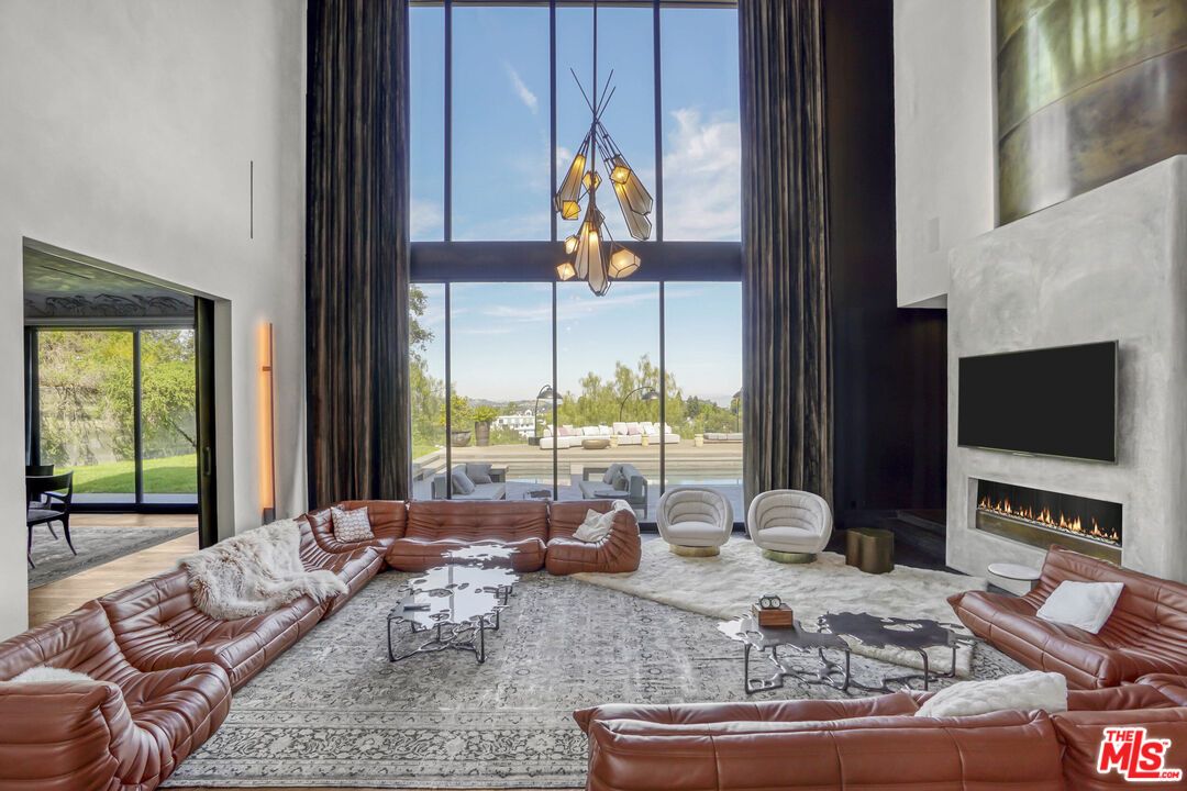 Fireplace, Interior, Living room, Pendant Lights