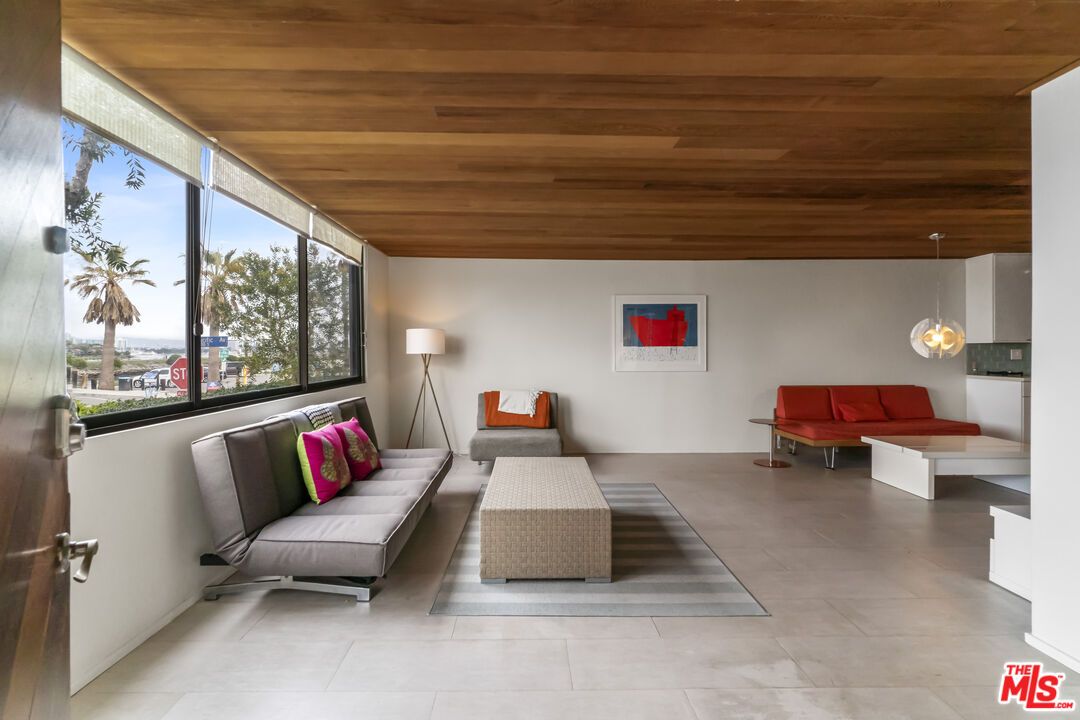 Interior, Living room, Pendant Lights, Wooden Ceilings