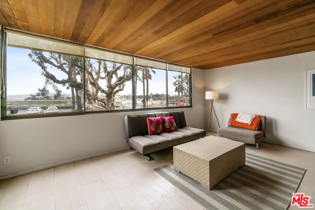 Interior, Living room, Wooden Ceilings