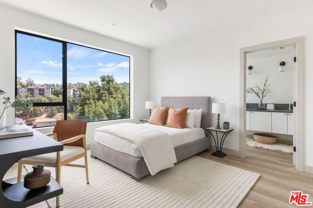 Bedroom, Home Office, Interior, Wood Texture Flooring