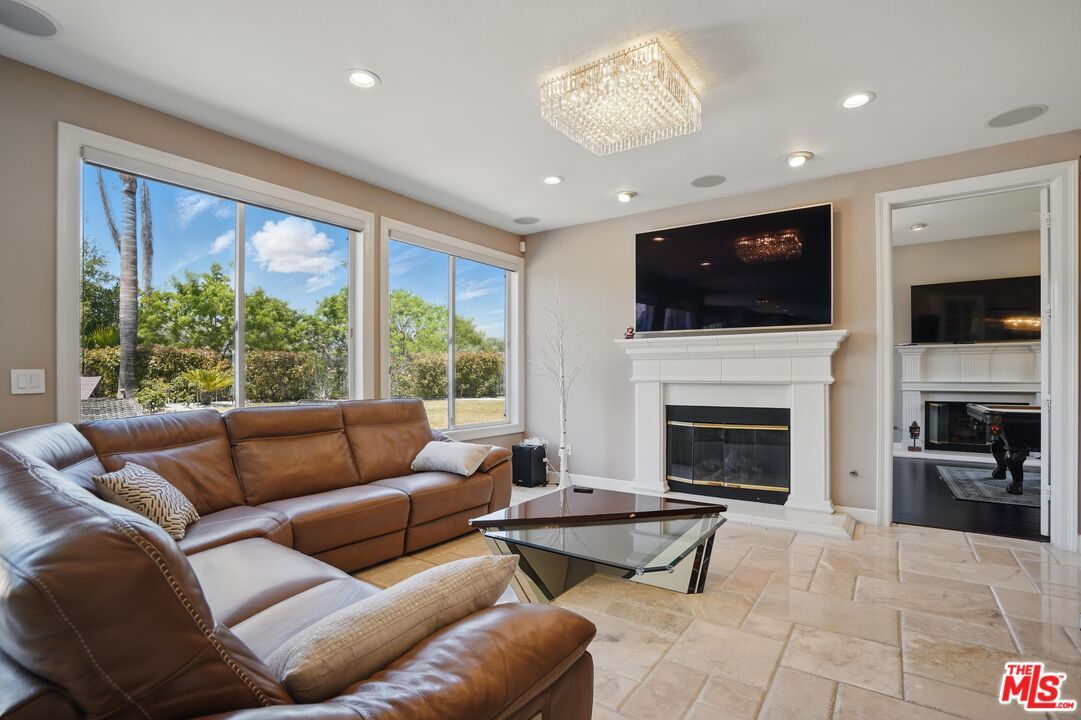 Chandelier, Fireplace, Interior, Living room, Recessed Lighting
