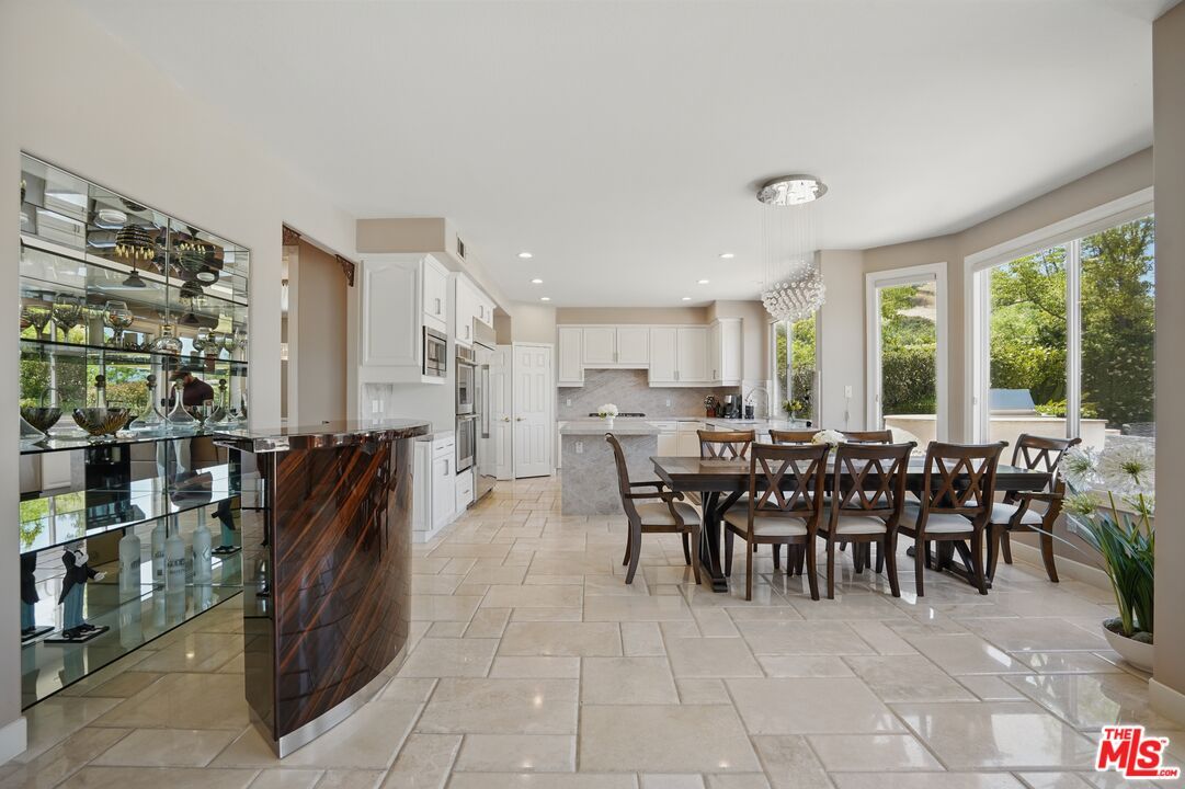 Chandelier, Dining room, Interior, Kitchen, Recessed Lighting